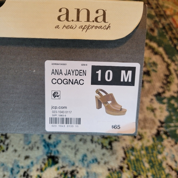 NIB‎ A.N.A Light Brown Strappy Platform Heels, Size 10M Office Wedding Guest - Picture 7 of 7